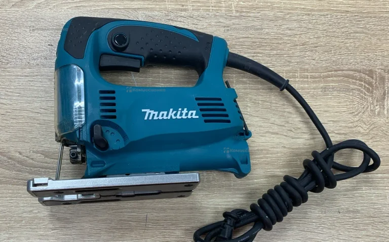 Makita лобзик 4326 / 4329