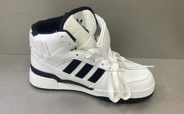 Кроссовки Adidas 37p зима