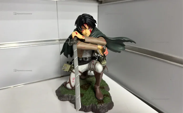 Фигурка Леви Атака Титанов