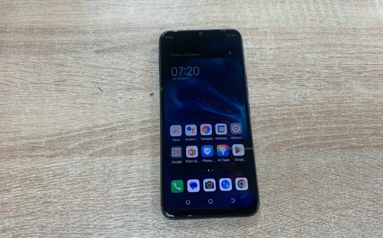 Tecno Spark 8C 4/64 ГБ