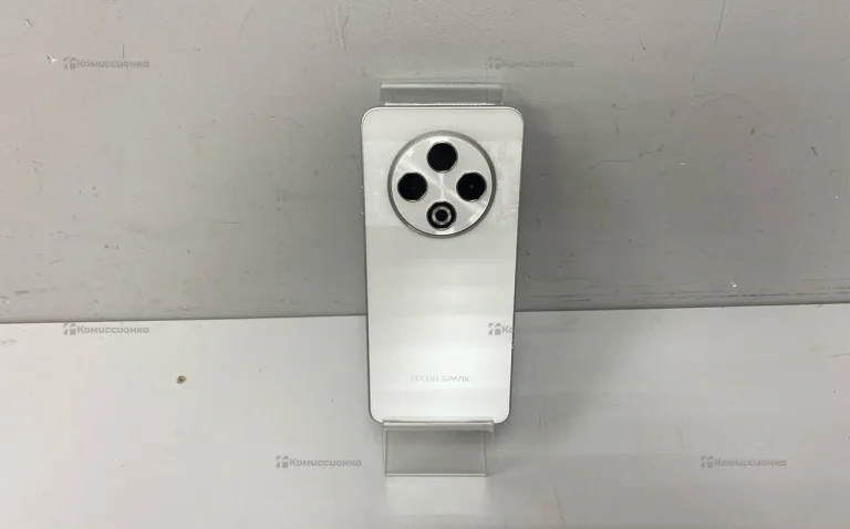 Tecno Spark 30 8/128 ГБ