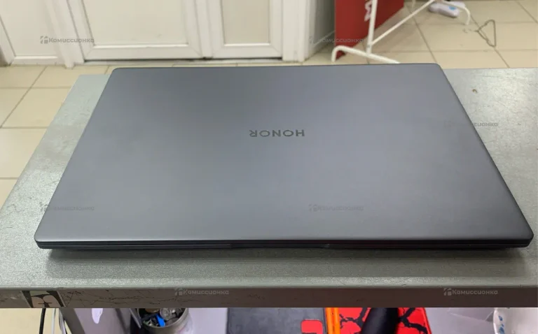 Honor MagicBook X16 2025