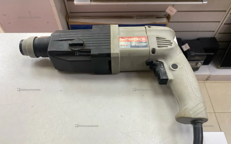 Перфоратор Интерскол П-600ЭР