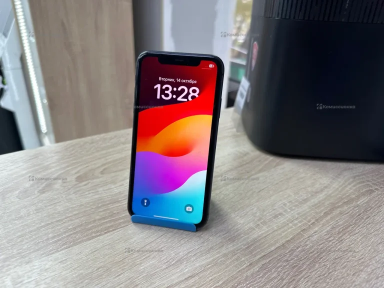 Apple iPhone 11 4/128 ГБ