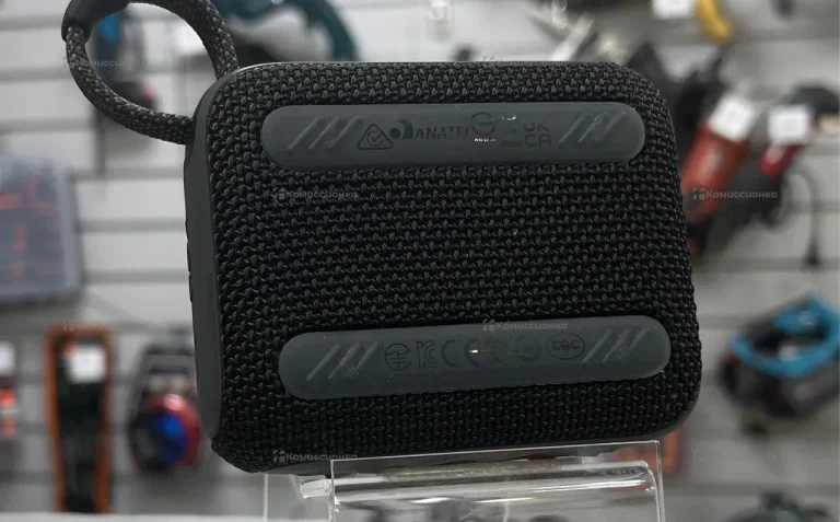 JBL GO4