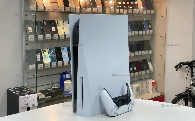 Приставка PS5 с дисководом.