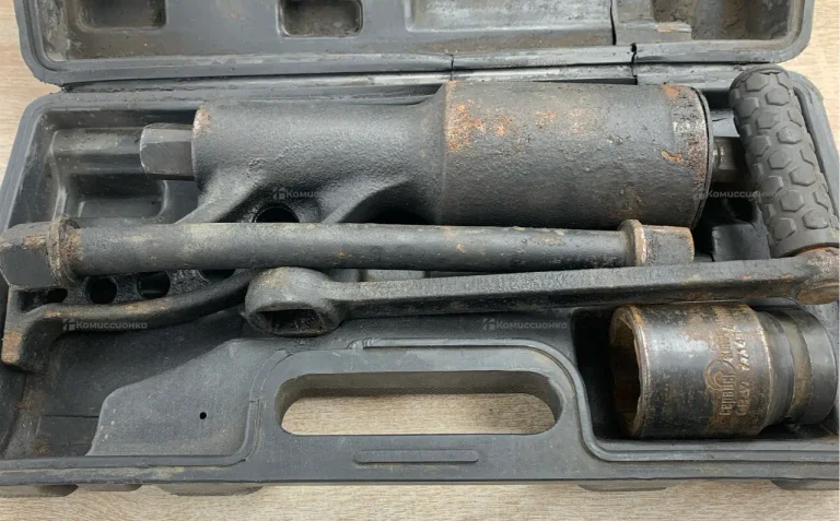 Баллонный ключ с редуктором сервис ключ