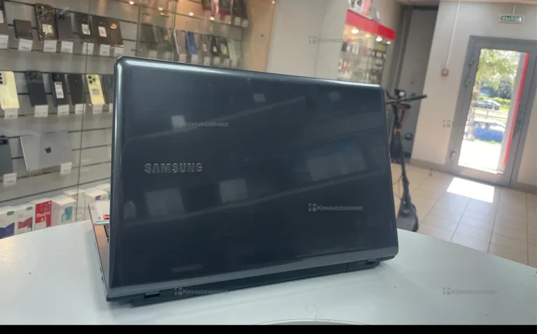 Samsung NP355V5C-A06RU