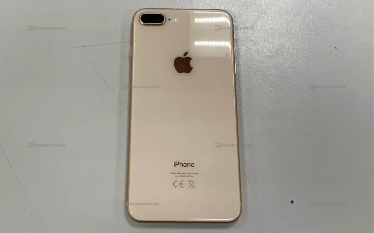Apple iPhone 8 Plus 3/64 ГБ