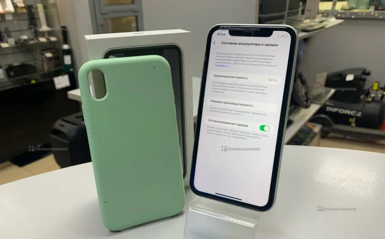 Apple iPhone XR 3/64 ГБ