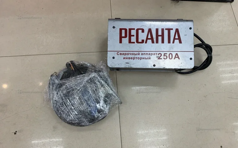 Сварочный аппарат Ресанта СПИ-250А