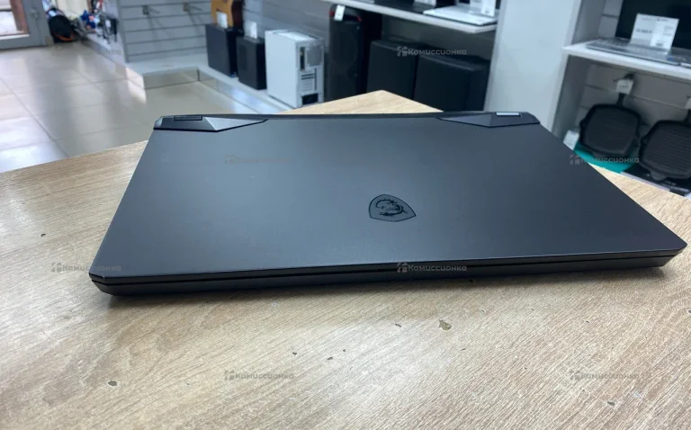 Ноутбук  msi leopard