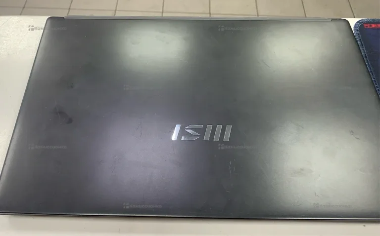 Ноутбук  MSI Modern 15 b12m