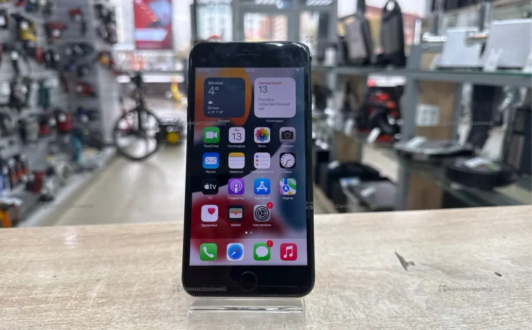 Apple iPhone 7 Plus 3/128 ГБ