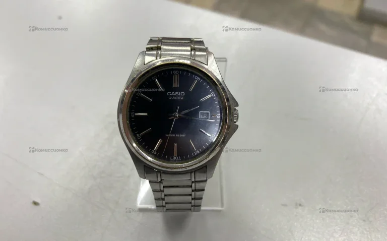 Часы  Casio Quartz