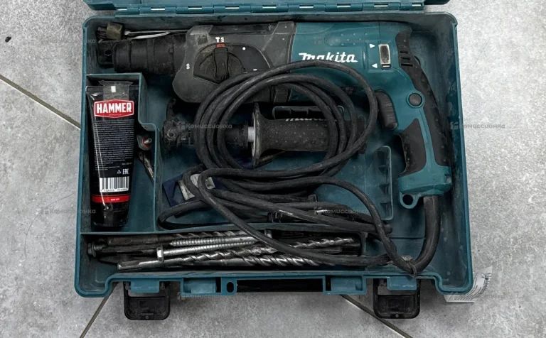 Перфоратор MAKITA HR-2470