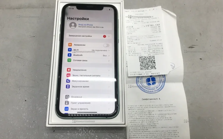 Apple iPhone 11 4/128 ГБ