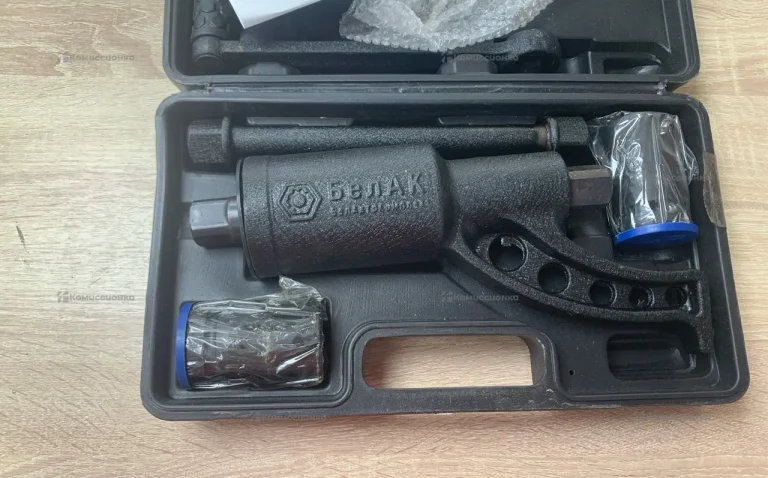 Механический гайковерт белак