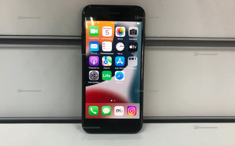 Apple iPhone 7 32 ГБ.