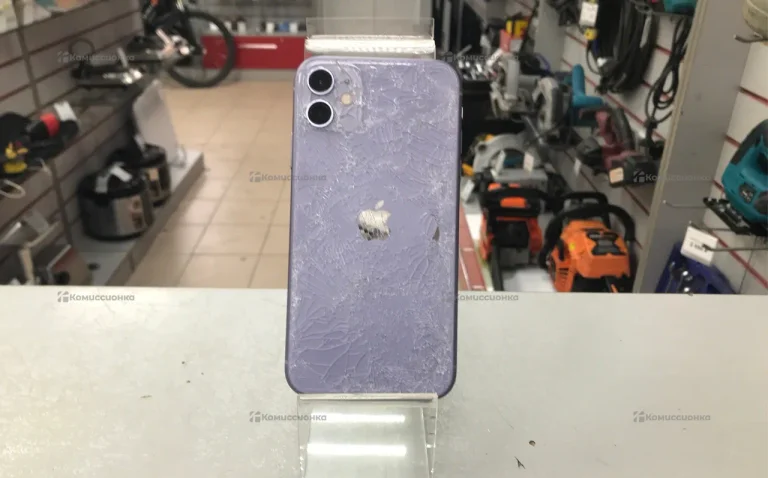 Apple iPhone 11 4/64 ГБ