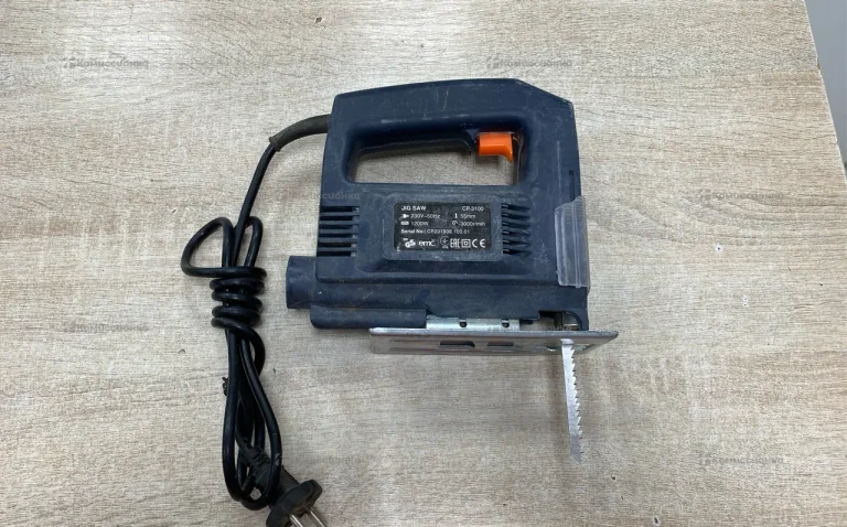 Лобзик CP-3100