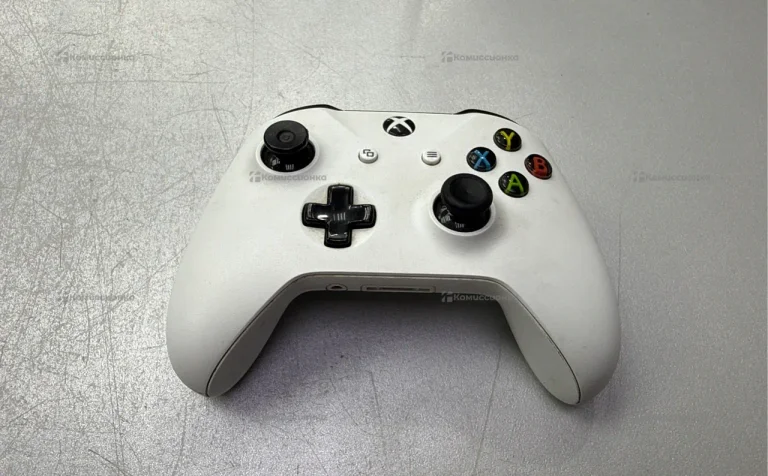 Джойстик XBox  one белый