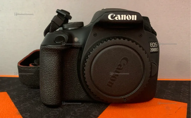Фотоаппарат  Canon EOS 2000D