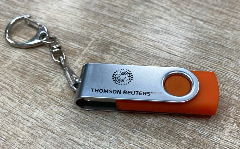USB флешка 8Gb