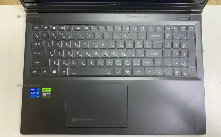 Ноутбук  Gigabyte G6X