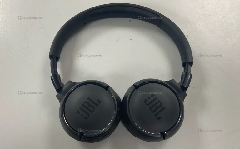Наушники JBL TUNE 520