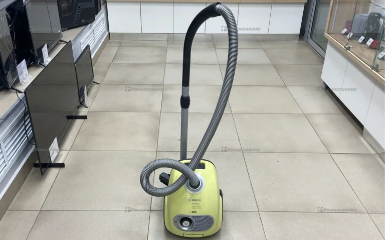Пылесос  BOSH hepa 2200w