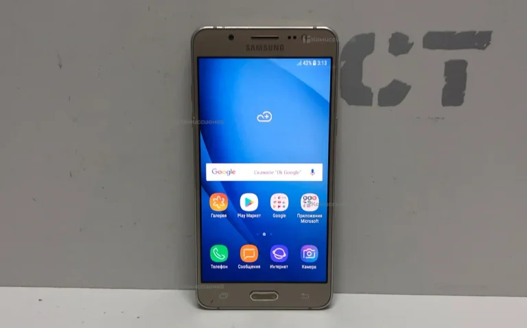 Samsung Galaxy J5 (2016) 2/16 ГБ