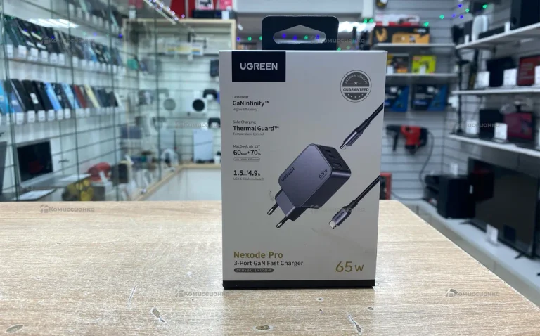 UGREEN x755 зарядное устройство