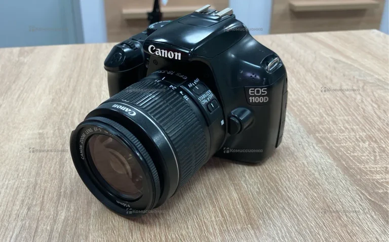 Фотоаппарат  CANON EOS1100D