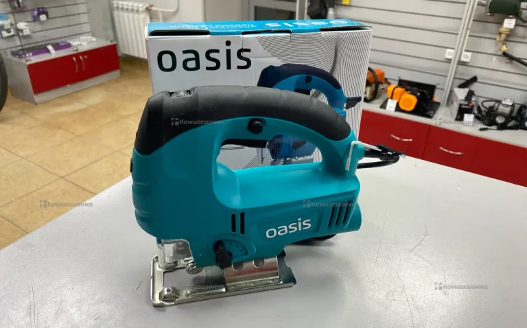Электролобзик Oasis LE-65