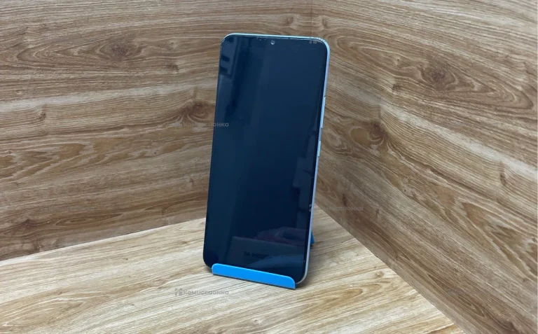 Realme Narzo 50A 4/128 ГБ