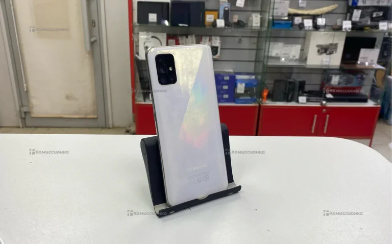 Samsung А51!