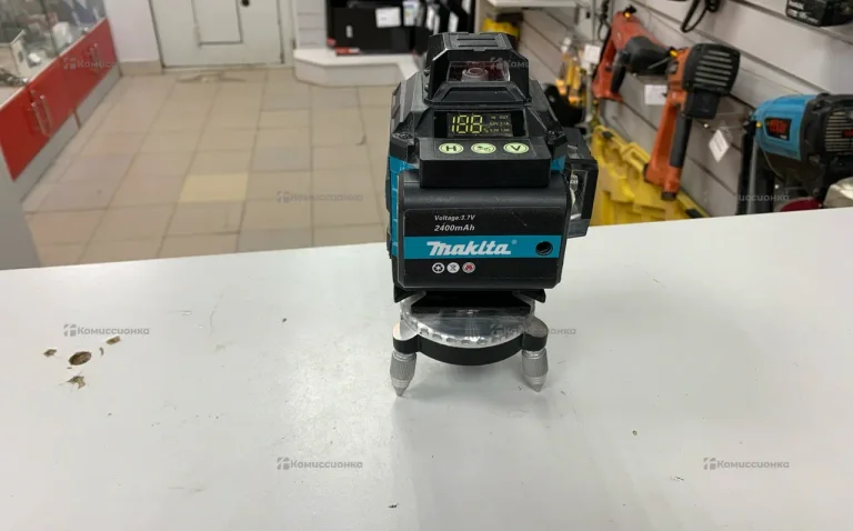 Лазерный уровень макита реплика зел