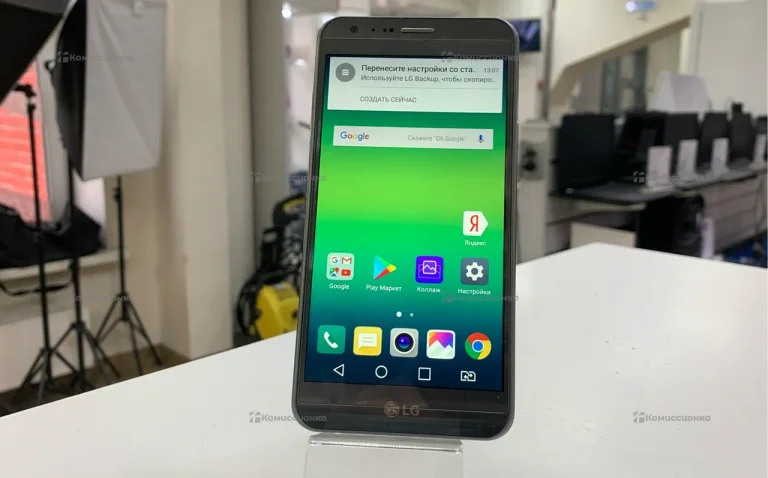 LG x cam