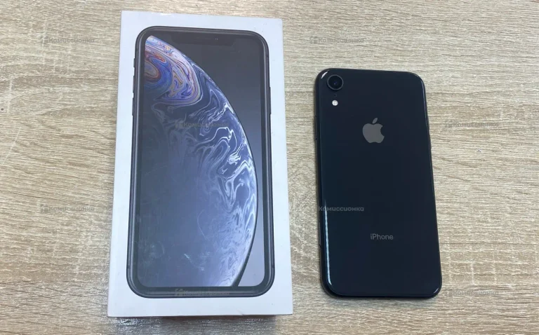 Apple iPhone XR 3/64 ГБ