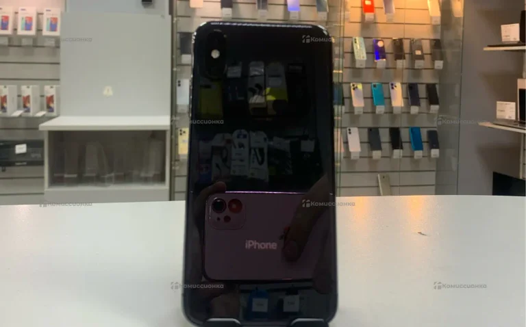 Apple iPhone XS 4/64 ГБ