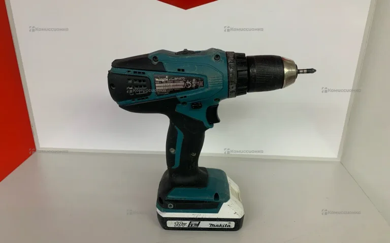Аккумуляторный дрель Шруповерт Makita DF457D