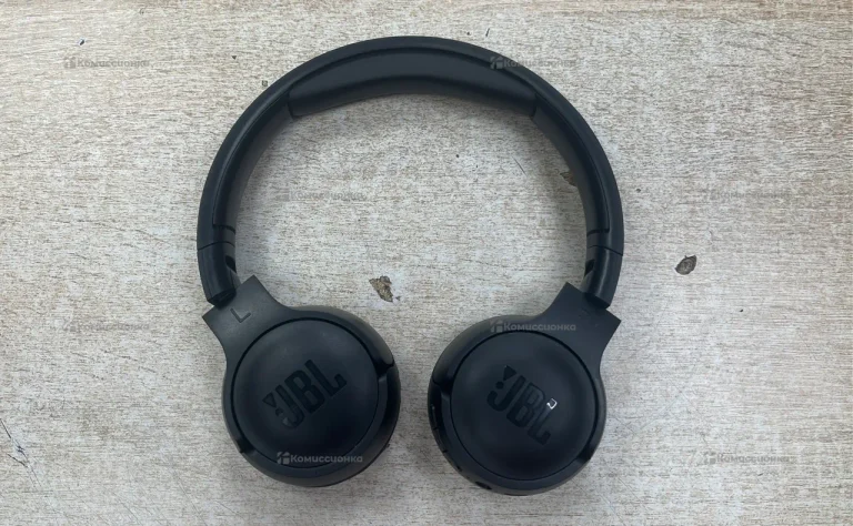 Наушники  JBL