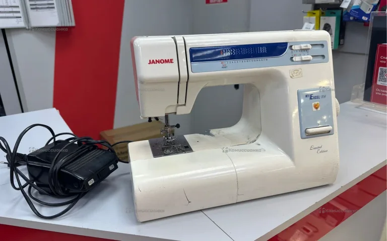 Швейная машина  Janome excel 18w