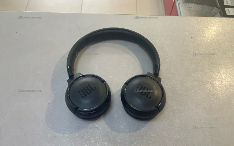 Наушники  jbl tune 520bt