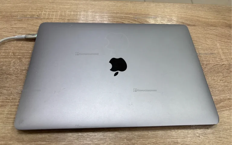 Ноутбук  MacBook Pro 2017  inch 13