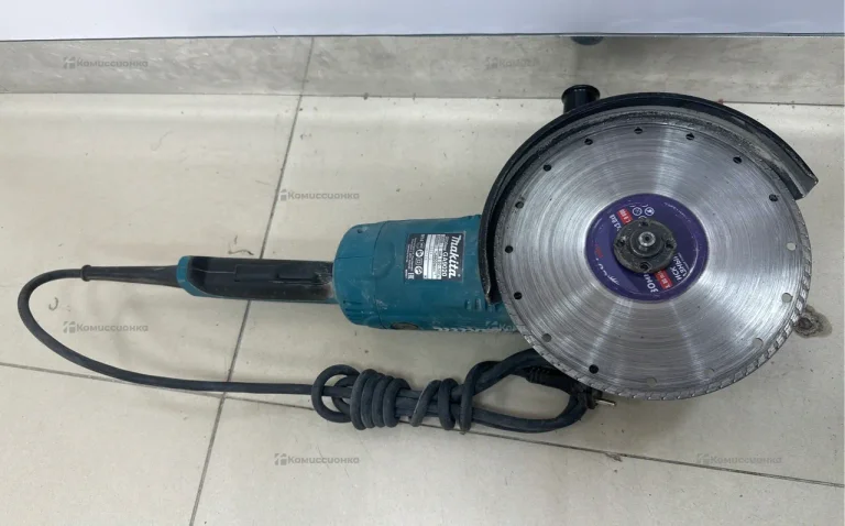 УШМ makita GA9020