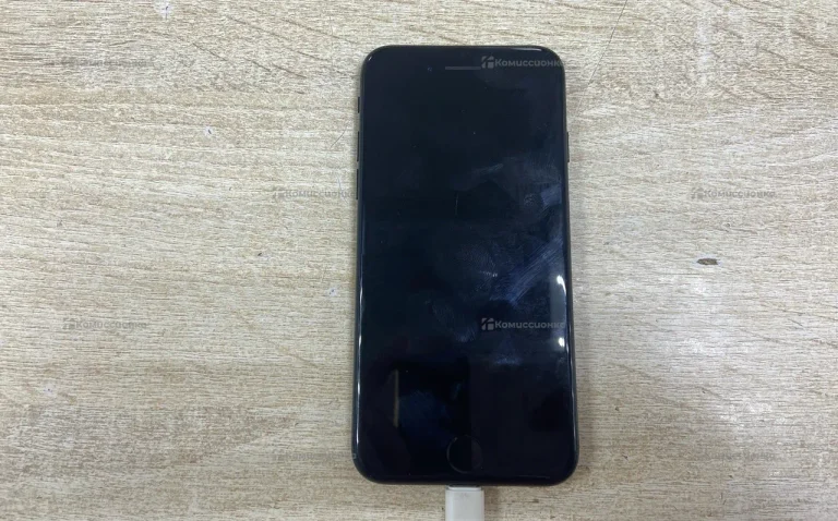 Apple iPhone 7 2/32 ГБ