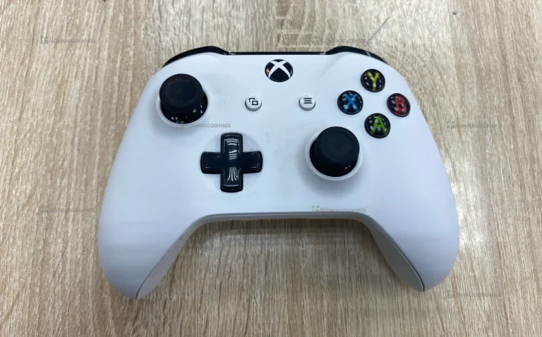 Приставка Xbox Приставка Xbox One S 1Tb c дисковод
