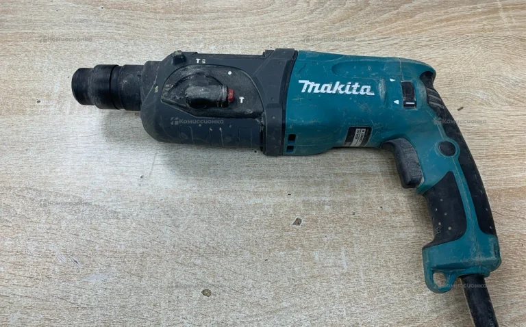 Перфоратор Makita HR2470